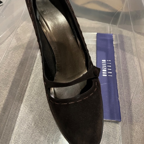 Stuart Weitzman Brown Suede Heels Original Designer Brown Stitching Strap/Button - Picture 6 of 11